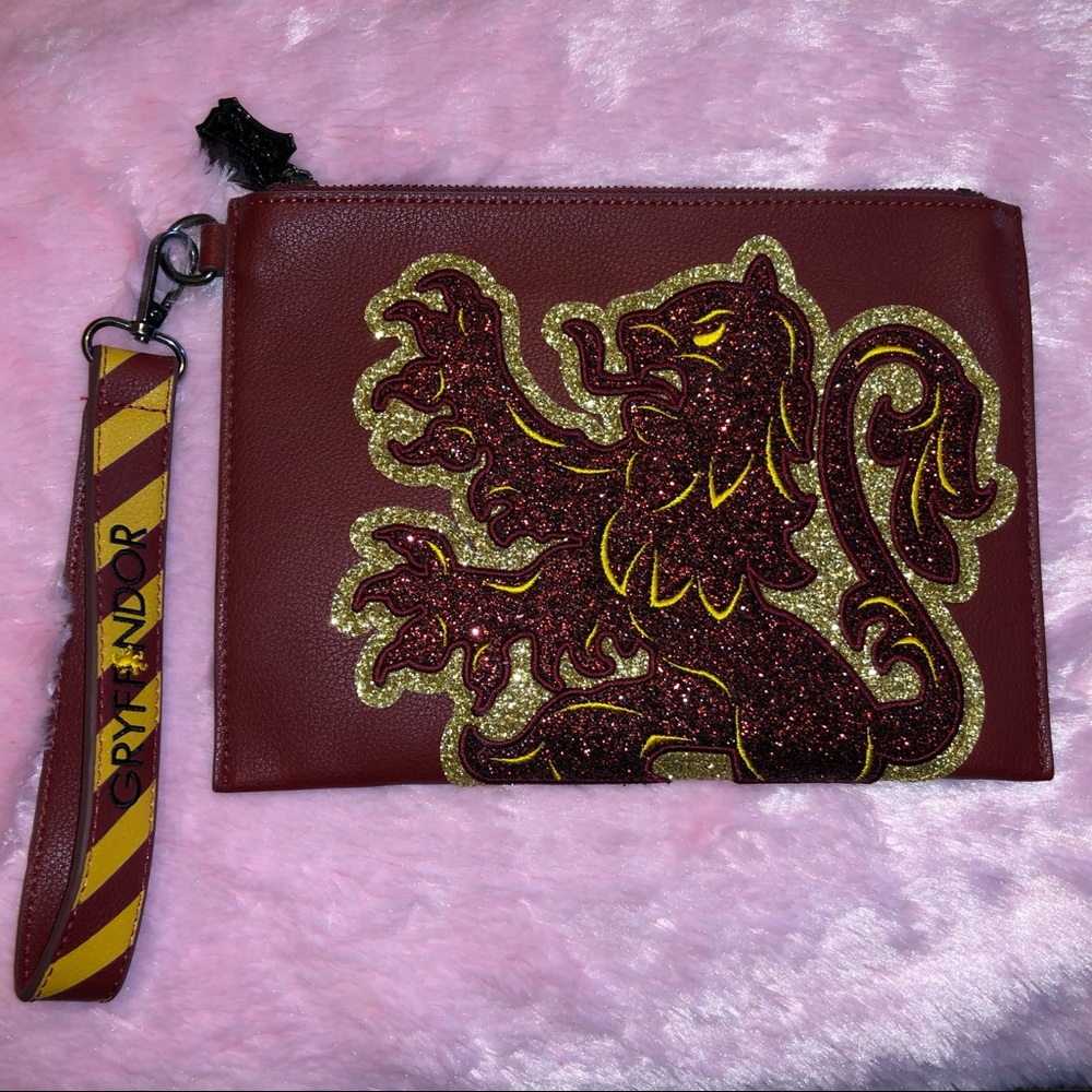 Danielle Nicole Red HP Gryffindor Logo Clutch w Strap 10" x 7"